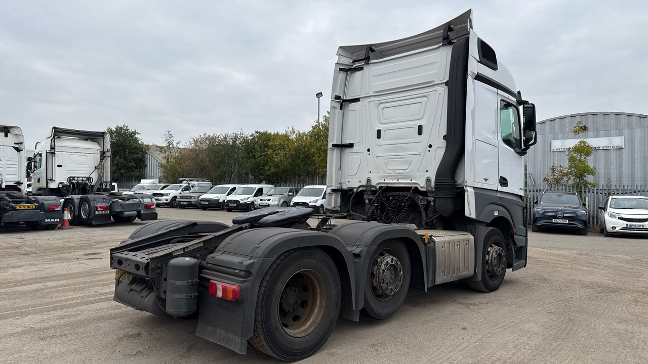 MERCEDES-BENZ ACTROS 2454 - Trattore stradale: foto 4 MERCEDES-BENZ ACTROS 2454 - Trattore stradale: foto 4