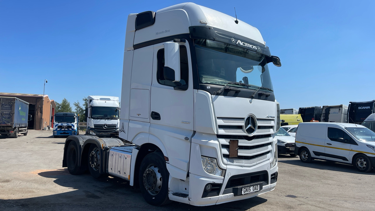 MERCEDES-BENZ ACTROS 2551 - Trattore stradale: foto 1 MERCEDES-BENZ ACTROS 2551 - Trattore stradale: foto 1