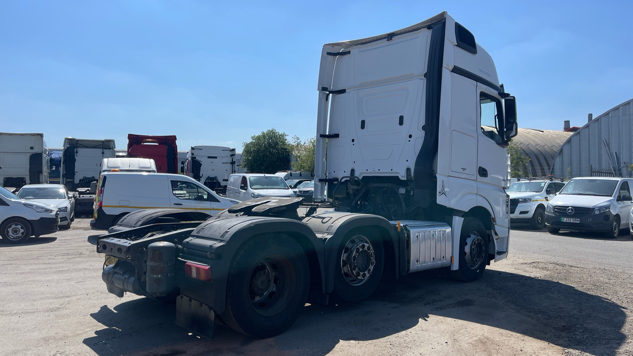 MERCEDES-BENZ ACTROS 2551 - Trattore stradale: foto 4 MERCEDES-BENZ ACTROS 2551 - Trattore stradale: foto 4
