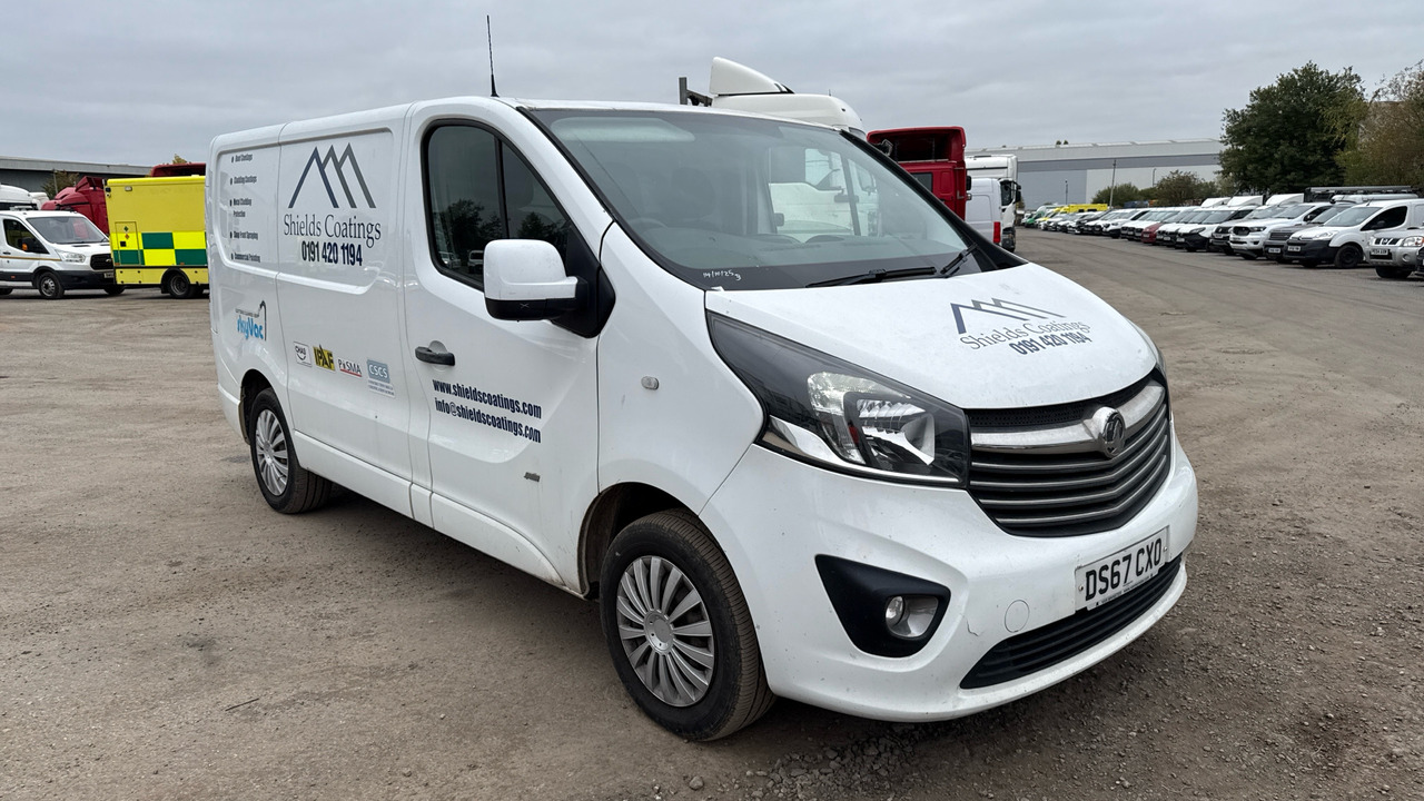 VAUXHALL VIVARO 2700 1.6CDTI 120PS - Furgoncino: foto 1 VAUXHALL VIVARO 2700 1.6CDTI 120PS - Furgoncino: foto 1