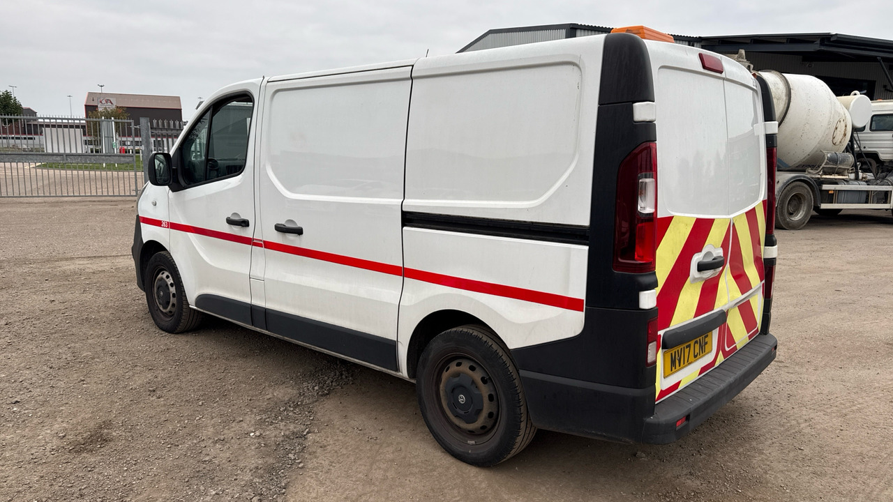VAUXHALL VIVARO 2700 1.6CDTI 125PS - Furgoncino: foto 3 VAUXHALL VIVARO 2700 1.6CDTI 125PS - Furgoncino: foto 3