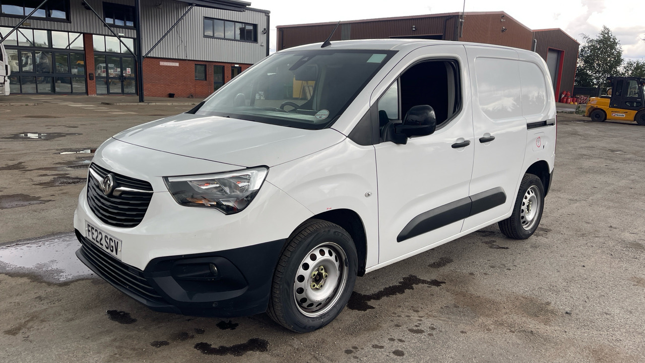 Vauxhall Combo Cargo 2300 1.5 TURBO D 100PS - Furgoncino: foto 2 Vauxhall Combo Cargo 2300 1.5 TURBO D 100PS - Furgoncino: foto 2