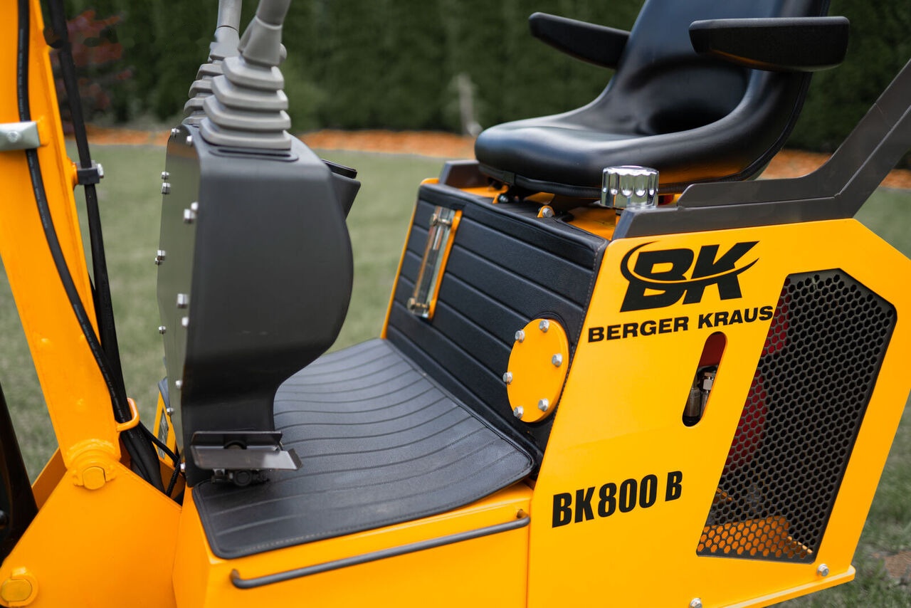 Leasing di Berger Kraus Mini Excavator BK800BS torsion arm with FULL equipment Berger Kraus Mini Excavator BK800BS torsion arm with FULL equipment: foto 6