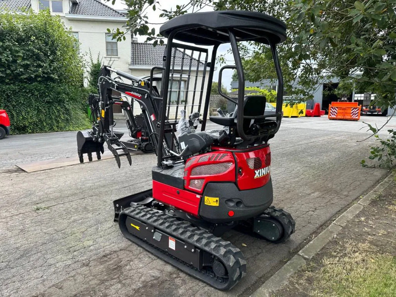 Rhino Rhinoceros XN18 - Miniescavatore: foto 1 Rhino Rhinoceros XN18 - Miniescavatore: foto 1
