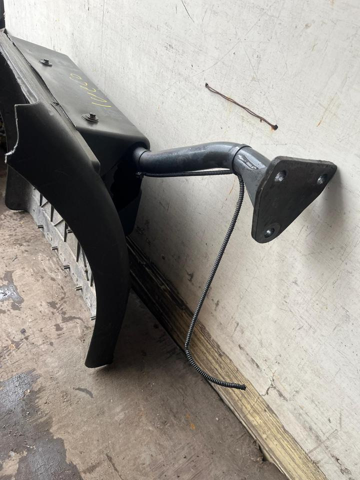 IVECO Stralis 450 Kotflügel vorne rechts 41299389 / 41299388 - Parafango per Camion: foto 4 IVECO Stralis 450 Kotflügel vorne rechts 41299389 / 41299388 - Parafango per Camion: foto 4