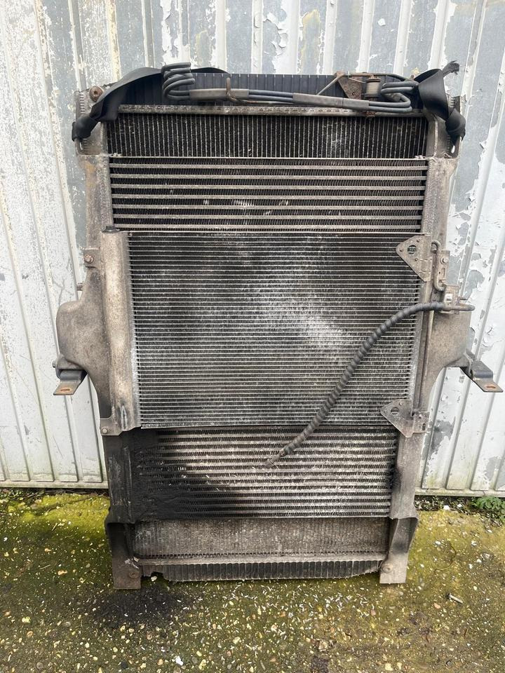 IVECO Stralis Kühlerpaket Wasserkühler Radiator Kühler 41214781 - Radiatore per Camion: foto 1 IVECO Stralis Kühlerpaket Wasserkühler Radiator Kühler 41214781 - Radiatore per Camion: foto 1