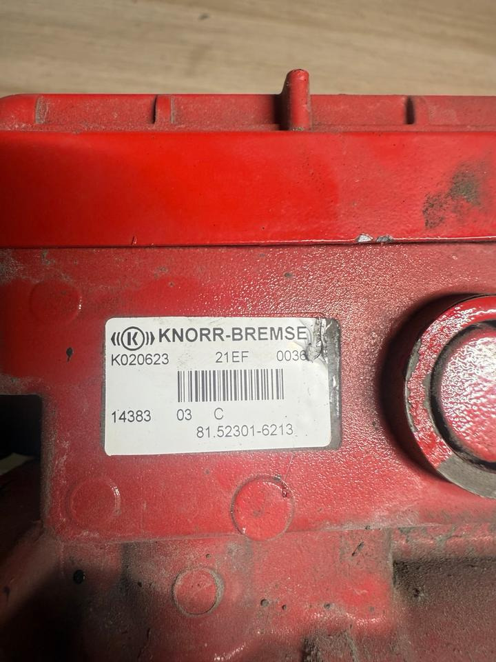 MAN KNORR-BREMSE EBS Ventil K020623 81.52301-6213 - Valvola per Camion: foto 5 MAN KNORR-BREMSE EBS Ventil K020623 81.52301-6213 - Valvola per Camion: foto 5