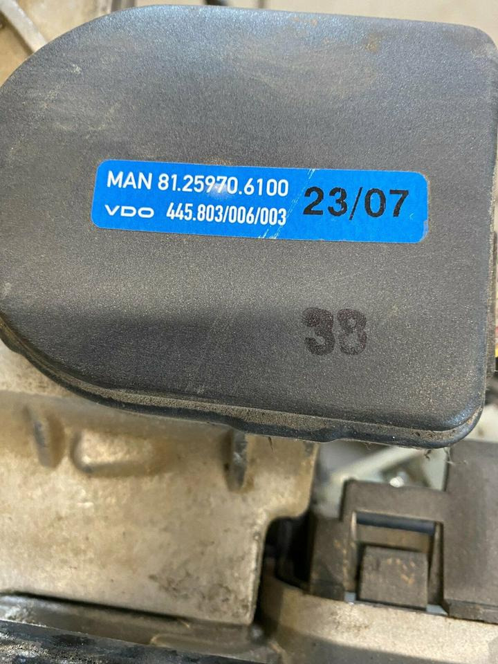 MAN TGA TGX Fußbremsventil Bremsventil 81.25970.6100 - Valvola freno per Camion: foto 4 MAN TGA TGX Fußbremsventil Bremsventil 81.25970.6100 - Valvola freno per Camion: foto 4