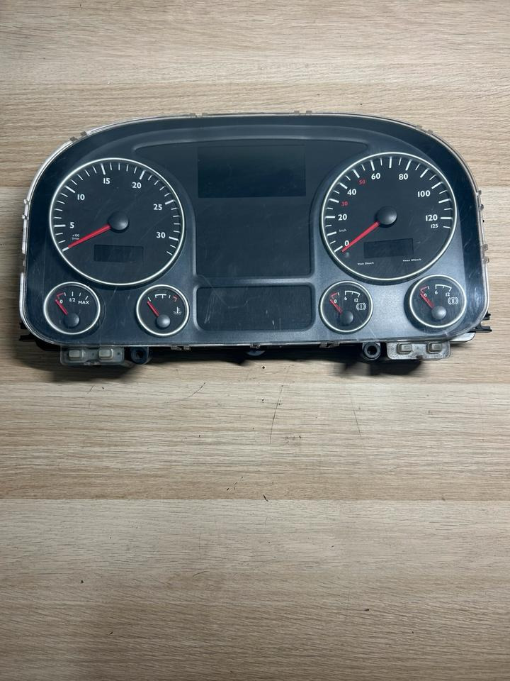 MAN Tacho / Kombiinstrument 81.27202-6249 - Cruscotto per Camion: foto 2 MAN Tacho / Kombiinstrument 81.27202-6249 - Cruscotto per Camion: foto 2