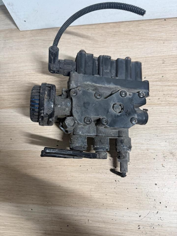 MAN WABCO VENTIL 4728800300 81.25902-6238 - Valvola per Camion: foto 3 MAN WABCO VENTIL 4728800300 81.25902-6238 - Valvola per Camion: foto 3