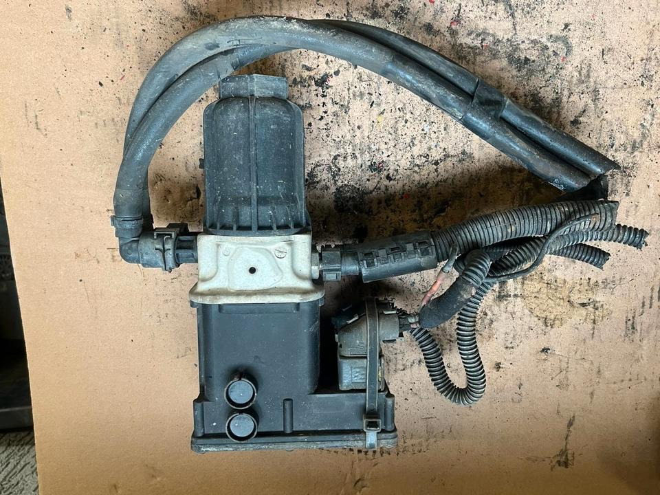 Mercedes Actros MP4 AdBlue Pumpe A0001405378 - Pompa di alimentazione per Camion: foto 3 Mercedes Actros MP4 AdBlue Pumpe A0001405378 - Pompa di alimentazione per Camion: foto 3