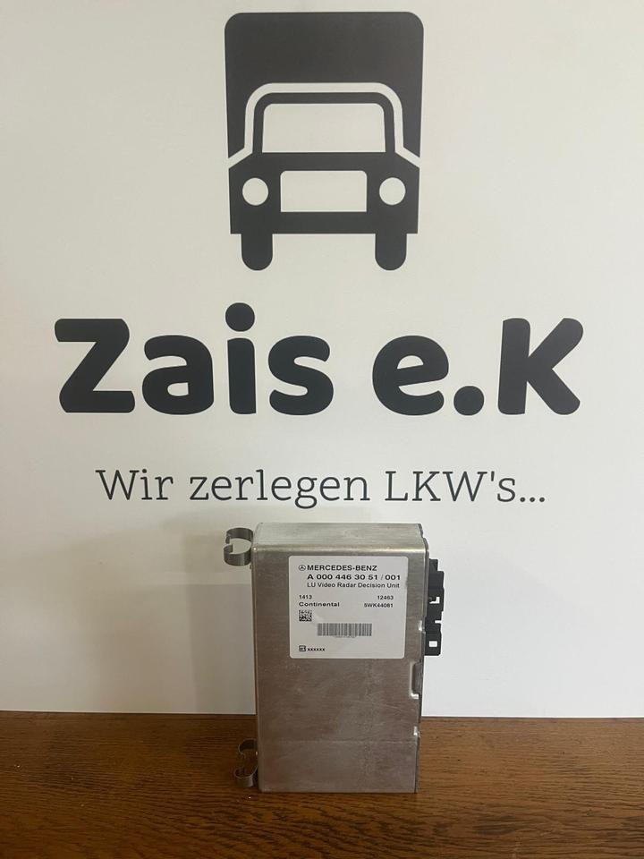 Mercedes Actros MP4 LU Video Radar Decision Unit A0004463051 - Sistema di navigazione per Camion: foto 1 Mercedes Actros MP4 LU Video Radar Decision Unit A0004463051 - Sistema di navigazione per Camion: foto 1