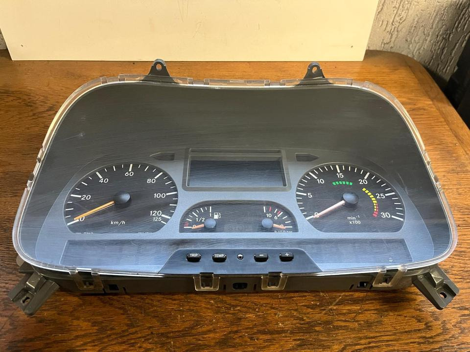 Mercedes Atego Kombiinstrument / Tacho A0034462221 - Cruscotto per Camion: foto 2 Mercedes Atego Kombiinstrument / Tacho A0034462221 - Cruscotto per Camion: foto 2