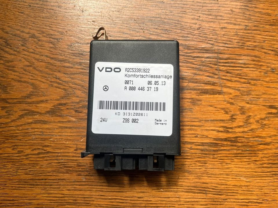 Mercedes Atego Komfortschliessanlage Steuergerät A0004463719 - ECU per Camion: foto 1 Mercedes Atego Komfortschliessanlage Steuergerät A0004463719 - ECU per Camion: foto 1