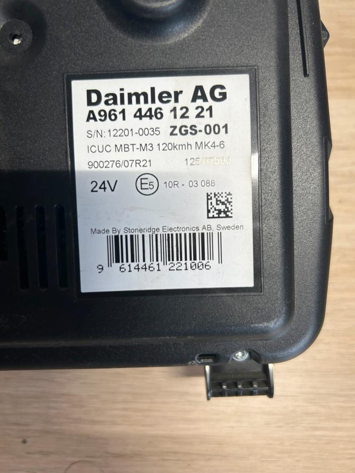 Mercedes Benz Actros MP4 Kombiinstrument/ Tacho A9614461221 - Cruscotto per Camion: foto 4 Mercedes Benz Actros MP4 Kombiinstrument/ Tacho A9614461221 - Cruscotto per Camion: foto 4