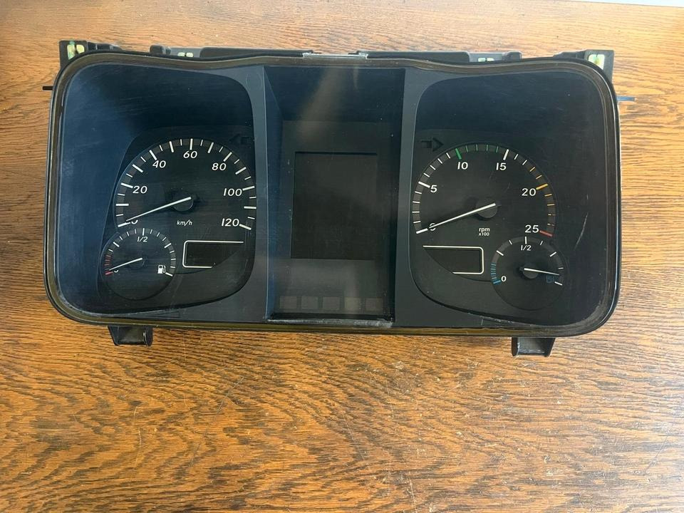 Mercedes Benz Actros MP4 Kombiinstrument / Tacho A9614467421 - Cruscotto per Camion: foto 2 Mercedes Benz Actros MP4 Kombiinstrument / Tacho A9614467421 - Cruscotto per Camion: foto 2