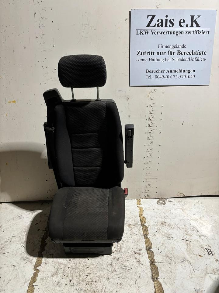 Mercedes-Benz Atego 3 Beifahrersitz - Sedile per Camion: foto 1 Mercedes-Benz Atego 3 Beifahrersitz - Sedile per Camion: foto 1