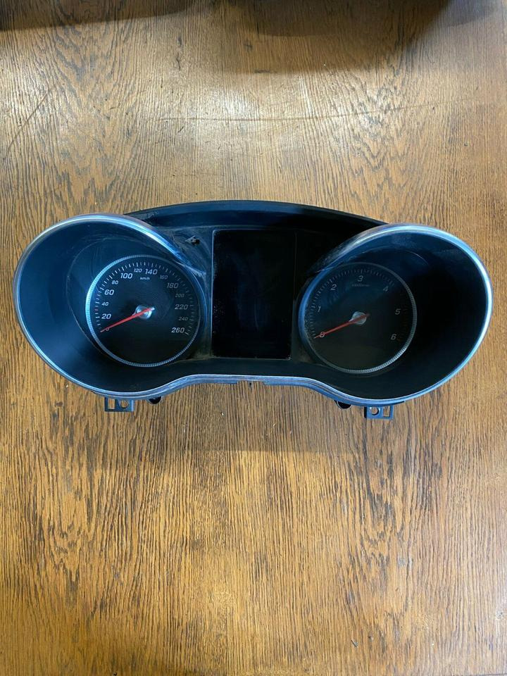 Mercedes Vito Kombiinstrument Tacho A4479000806 - Cronotachigrafo per Camion: foto 1 Mercedes Vito Kombiinstrument Tacho A4479000806 - Cronotachigrafo per Camion: foto 1