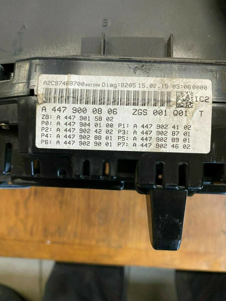 Mercedes Vito Kombiinstrument Tacho A4479000806 - Cronotachigrafo per Camion: foto 2 Mercedes Vito Kombiinstrument Tacho A4479000806 - Cronotachigrafo per Camion: foto 2