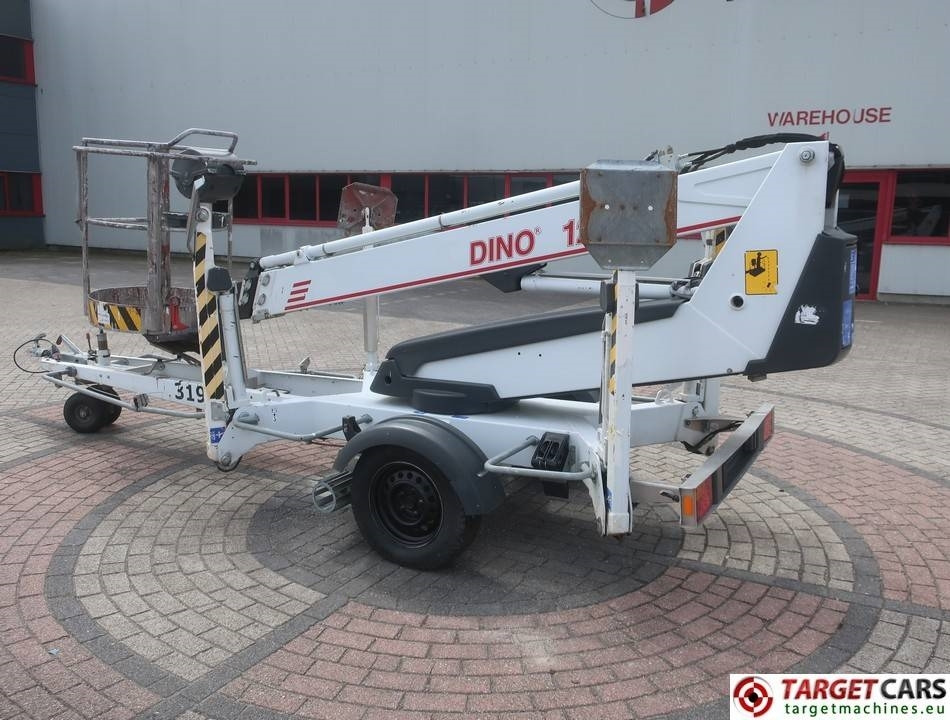 Dino 120T Tow Telescopic Boom Work Lift 1200cm - Piattaforma trainabile: foto 4 Dino 120T Tow Telescopic Boom Work Lift 1200cm - Piattaforma trainabile: foto 4