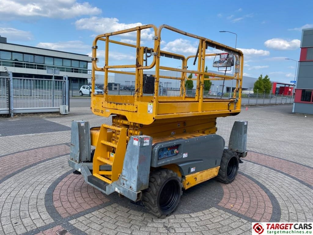 Haulotte Compact 12DX Diesel 4x4 Scissor Work Lift 1206cm - Piattaforma a pantografo: foto 3 Haulotte Compact 12DX Diesel 4x4 Scissor Work Lift 1206cm - Piattaforma a pantografo: foto 3