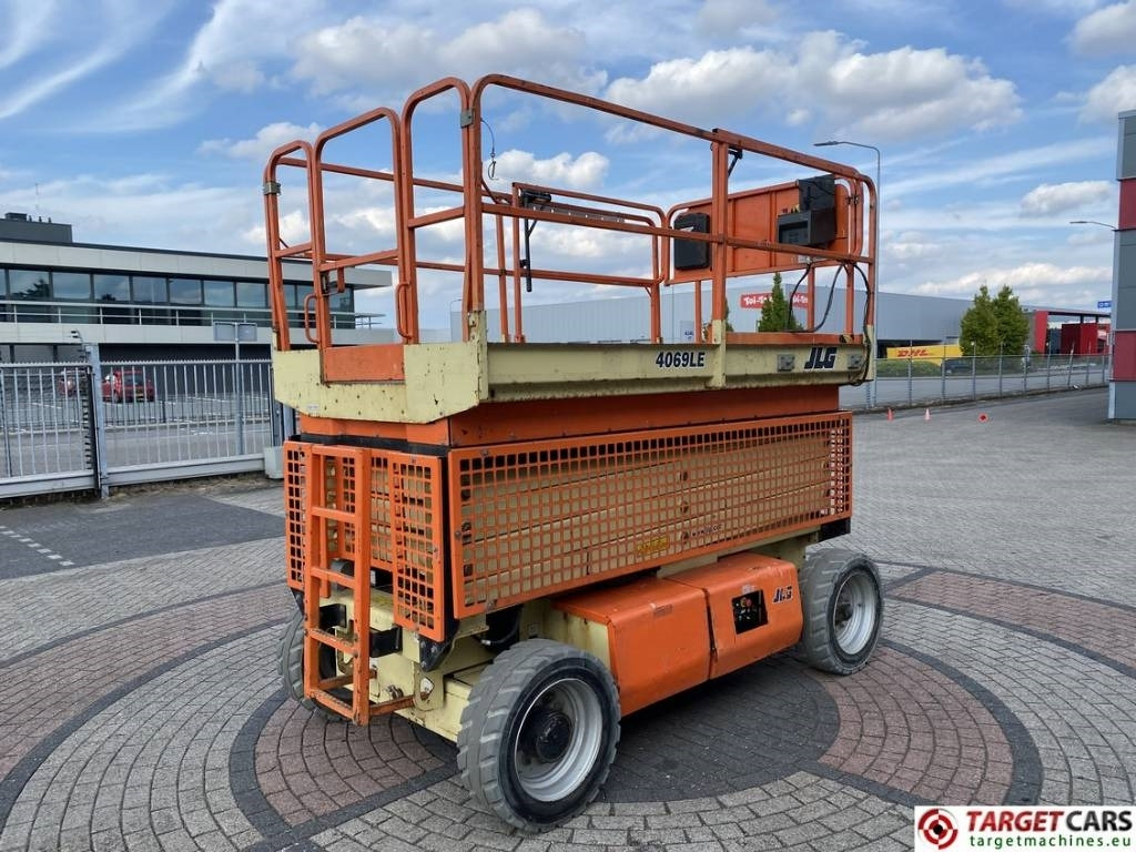 JLG 4069LE Electric Scissor Work Lift 1419cm - Piattaforma a pantografo: foto 3 JLG 4069LE Electric Scissor Work Lift 1419cm - Piattaforma a pantografo: foto 3