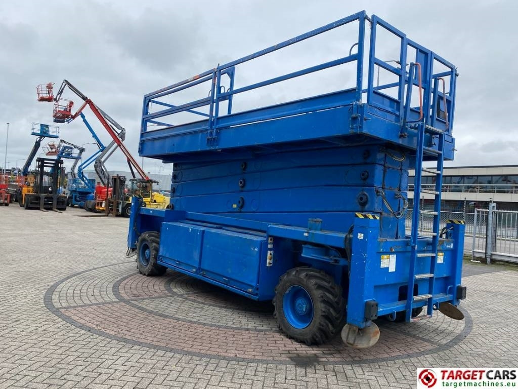 JLG Liftlux 260-25 Diesel 4x4 Scissor Work Lift 2800cm - Piattaforma a pantografo: foto 2 JLG Liftlux 260-25 Diesel 4x4 Scissor Work Lift 2800cm - Piattaforma a pantografo: foto 2