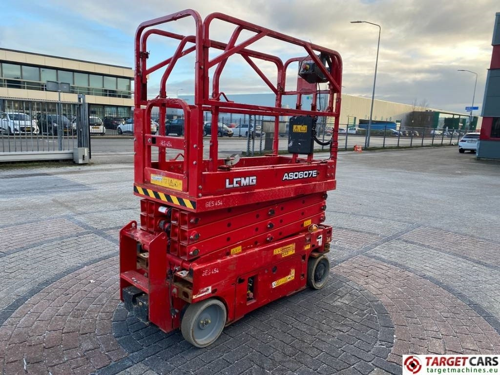 LGMG AS0607E Electric Scissor Work Lift 780cm - Piattaforma a pantografo: foto 3 LGMG AS0607E Electric Scissor Work Lift 780cm - Piattaforma a pantografo: foto 3