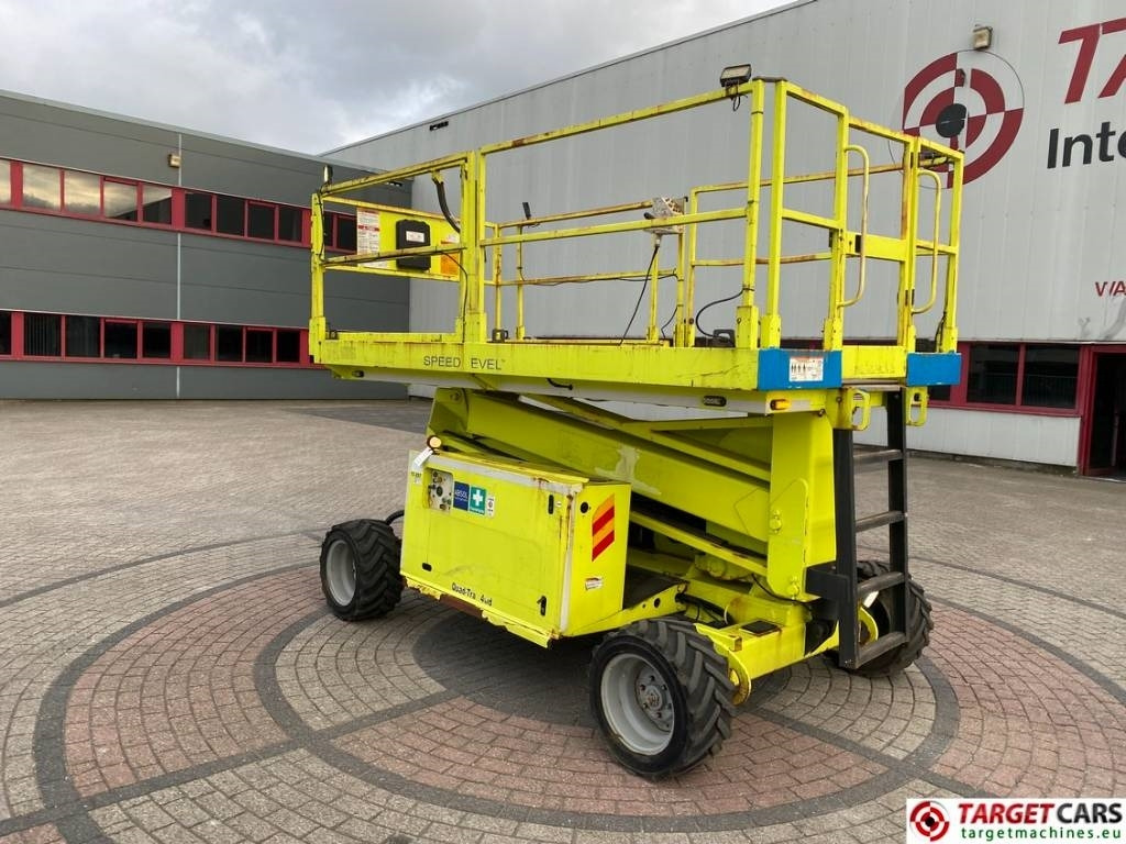 MEC 2684RT Diesel 4x4 Scissor Lift Speed-Level 992cm - Piattaforma a pantografo: foto 4 MEC 2684RT Diesel 4x4 Scissor Lift Speed-Level 992cm - Piattaforma a pantografo: foto 4