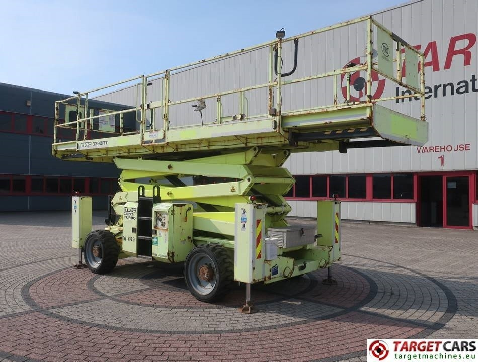 Piattaforma a pantografo MEC 3392RT-T Diesel 4x4 Scissor Work Lift 1200cm: foto 23 Piattaforma a pantografo MEC 3392RT-T Diesel 4x4 Scissor Work Lift 1200cm: foto 23