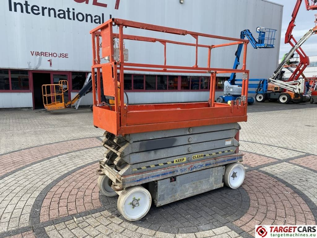 SkyJack SJIII-3226 Electric 3226 Scissor Work Lift 990cm - Piattaforma a pantografo: foto 1 SkyJack SJIII-3226 Electric 3226 Scissor Work Lift 990cm - Piattaforma a pantografo: foto 1
