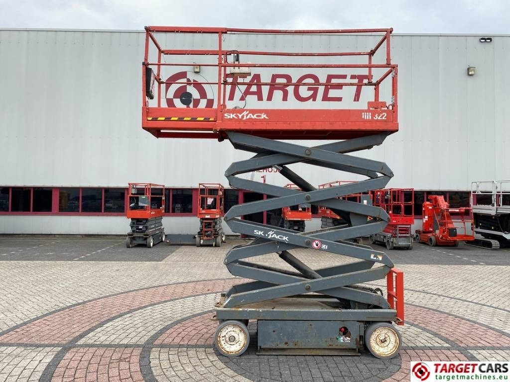 SkyJack SJIII-3226 Electric 3226 Scissor Work Lift 990cm - Piattaforma a pantografo: foto 5 SkyJack SJIII-3226 Electric 3226 Scissor Work Lift 990cm - Piattaforma a pantografo: foto 5
