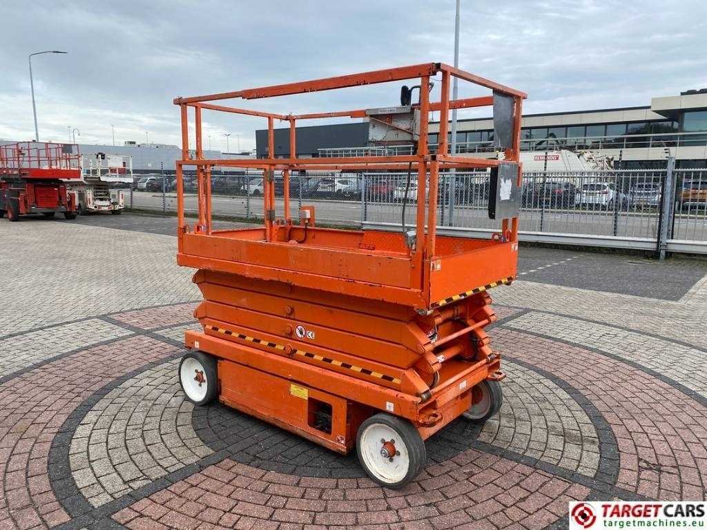 SkyJack SJIII-4626 Electric 4626 Scissor Work Lift 990cm - Piattaforma a pantografo: foto 2 SkyJack SJIII-4626 Electric 4626 Scissor Work Lift 990cm - Piattaforma a pantografo: foto 2