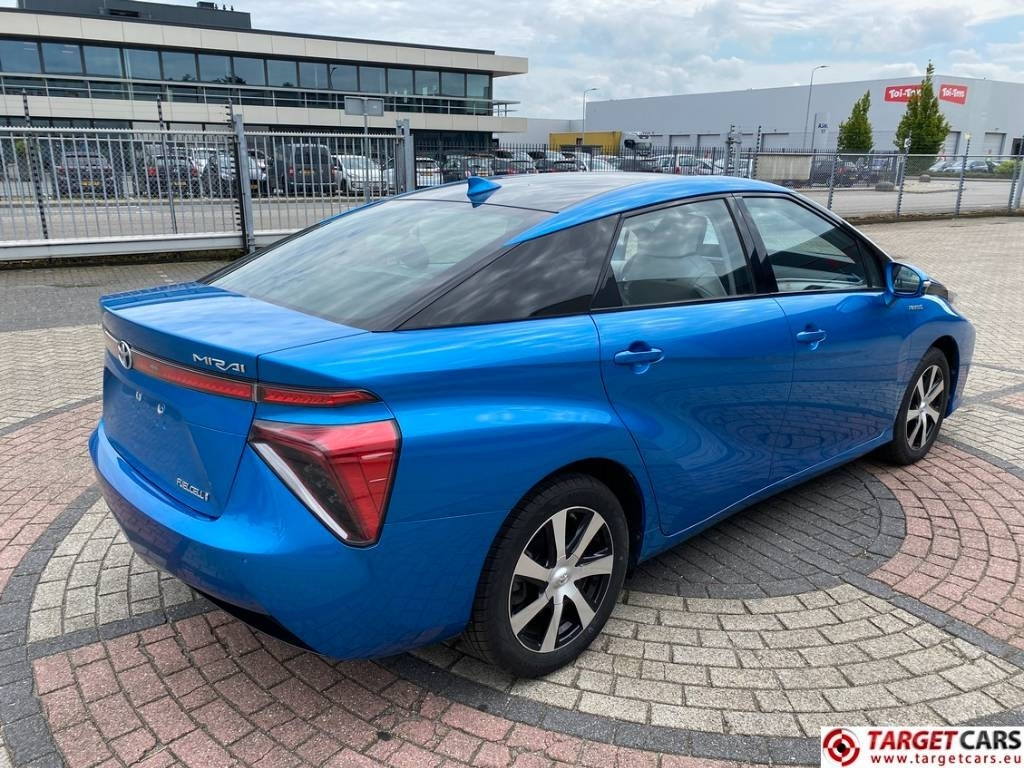 Toyota Mirai FCV HydroGen FuelCell - Berlina: foto 4 Toyota Mirai FCV HydroGen FuelCell - Berlina: foto 4