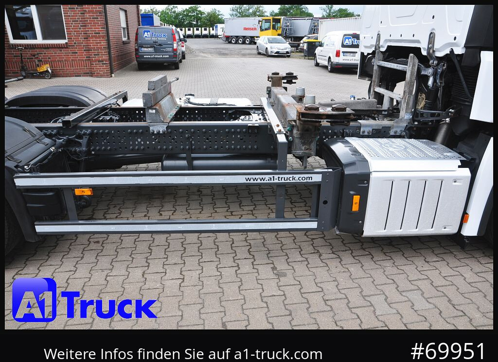 MERCEDES-BENZ 2545, Multi BDF, Wechsler, 7.45-7.82, MIDI, LIftachse - Autocarro portacontainer/ Caisse interchangeable: foto 2 MERCEDES-BENZ 2545, Multi BDF, Wechsler, 7.45-7.82, MIDI, LIftachse - Autocarro portacontainer/ Caisse interchangeable: foto 2