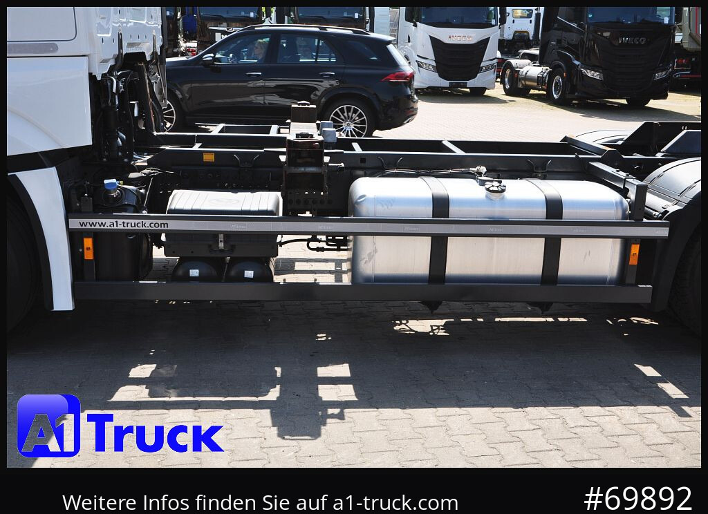 MERCEDES-BENZ 2548, Multi BDF, Wechsler, 7.45-7.82, MIDI, LIftachse - Autocarro portacontainer/ Caisse interchangeable: foto 2 MERCEDES-BENZ 2548, Multi BDF, Wechsler, 7.45-7.82, MIDI, LIftachse - Autocarro portacontainer/ Caisse interchangeable: foto 2
