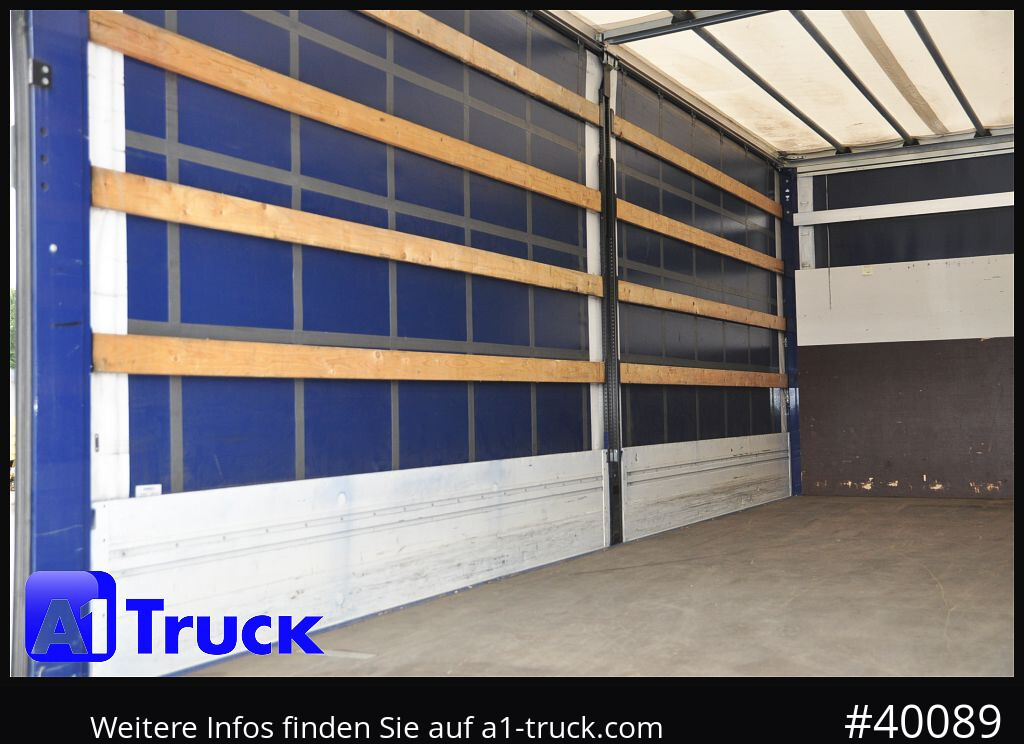 RENAULT D 240, 4x2, Ladebordwand, LBW, guter Zustand - Camion centinato: foto 2 RENAULT D 240, 4x2, Ladebordwand, LBW, guter Zustand - Camion centinato: foto 2