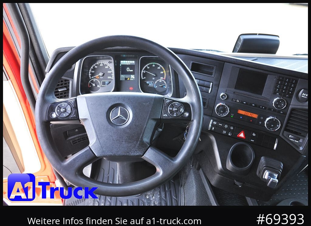 MERCEDES-BENZ Actros 1832, Lowliner, 1 Vorbesitzer - Trattore stradale: foto 4 MERCEDES-BENZ Actros 1832, Lowliner, 1 Vorbesitzer - Trattore stradale: foto 4