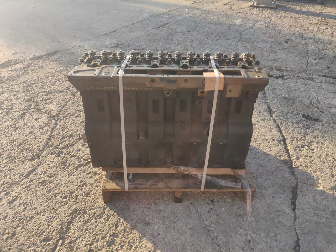 CUMMINS 6CTA8.3 LONG BLOCK REVISIONATO (ENGINE NO. 42839) - Motore per Macchina da cantiere: foto 1 CUMMINS 6CTA8.3 LONG BLOCK REVISIONATO (ENGINE NO. 42839) - Motore per Macchina da cantiere: foto 1