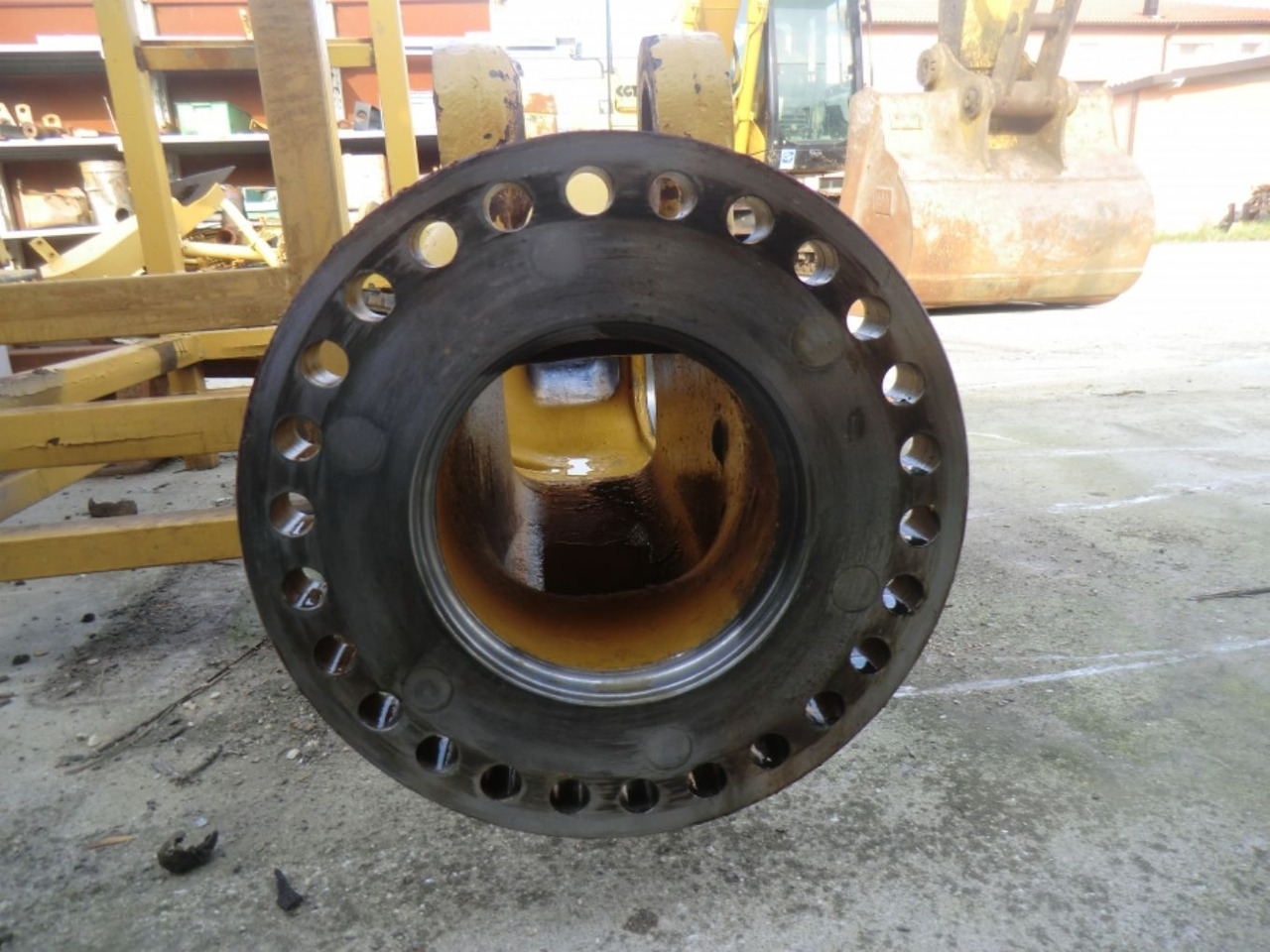 Caterpillar 735 ALLOGGIAMENTO ASSALE ANTERIORE - Trasmissione per Macchina da cantiere: foto 2 Caterpillar 735 ALLOGGIAMENTO ASSALE ANTERIORE - Trasmissione per Macchina da cantiere: foto 2