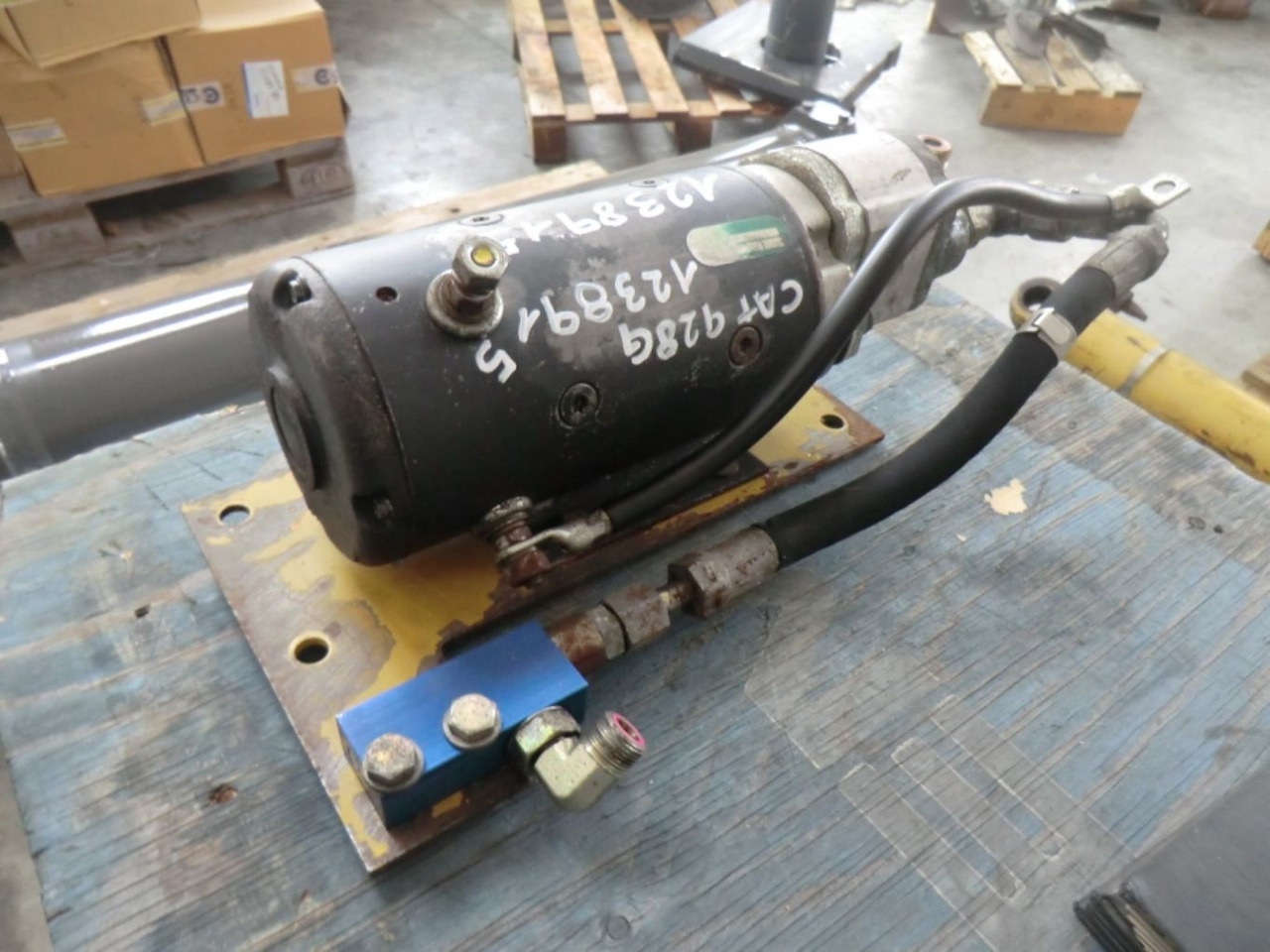 Caterpillar 928G POMPE STERZO AUSILIARIO - Pompa idraulica per Macchina da cantiere: foto 3 Caterpillar 928G POMPE STERZO AUSILIARIO - Pompa idraulica per Macchina da cantiere: foto 3