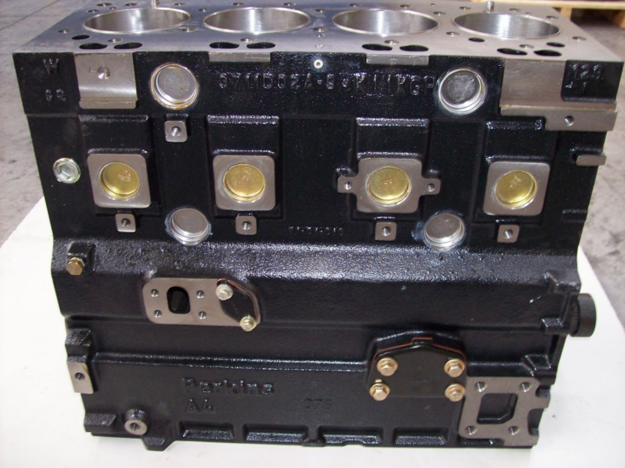 Caterpillar Short Block 3054 - Blocco cilindri per Macchina da cantiere: foto 1 Caterpillar Short Block 3054 - Blocco cilindri per Macchina da cantiere: foto 1