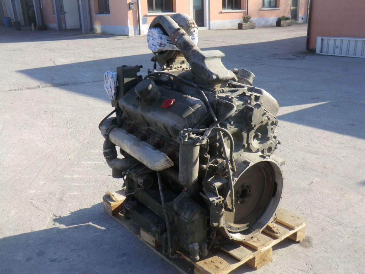 DETROIT DIESEL 8V53 MOTORE MARINO USATO. TIPO D.W. - L.S. COMPLETO DI TURBO E MOTORINO DI AVVIAMENTO. - Motore per Macchina da cantiere: foto 2 DETROIT DIESEL 8V53 MOTORE MARINO USATO. TIPO D.W. - L.S. COMPLETO DI TURBO E MOTORINO DI AVVIAMENTO. - Motore per Macchina da cantiere: foto 2