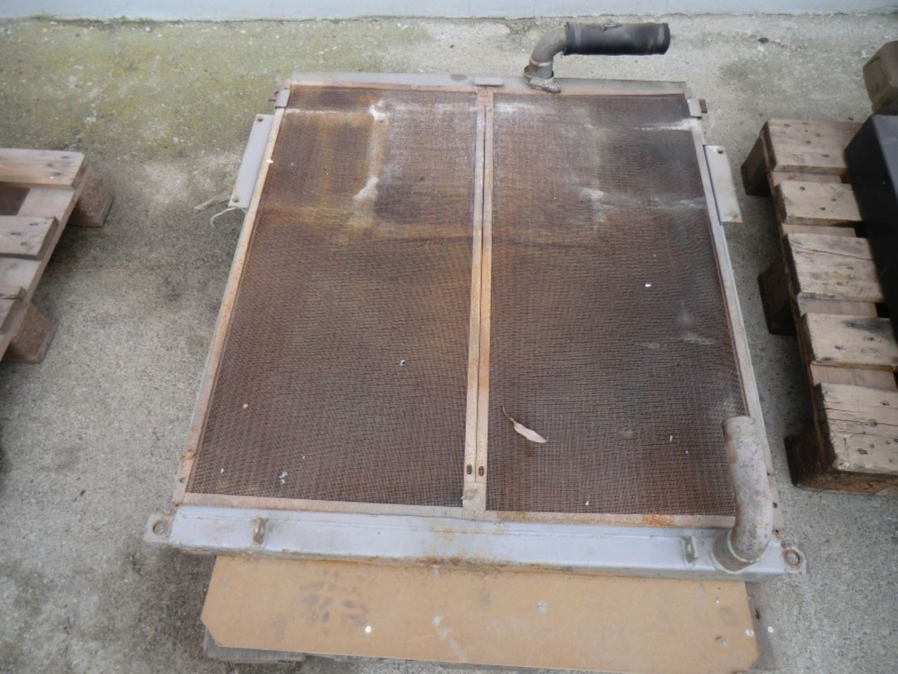 HITACHI ZX240 BAS SCAMBIATORI DI CALORE - Sistema di raffreddamento per Macchina da cantiere: foto 2 HITACHI ZX240 BAS SCAMBIATORI DI CALORE - Sistema di raffreddamento per Macchina da cantiere: foto 2