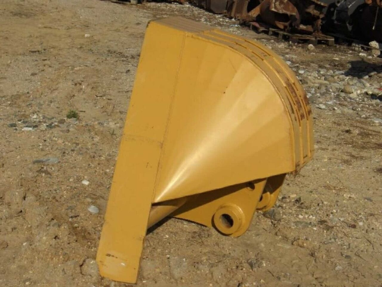 Romea TRAPEZOIDAL BUCKET - Benna per pala: foto 1 Romea TRAPEZOIDAL BUCKET - Benna per pala: foto 1