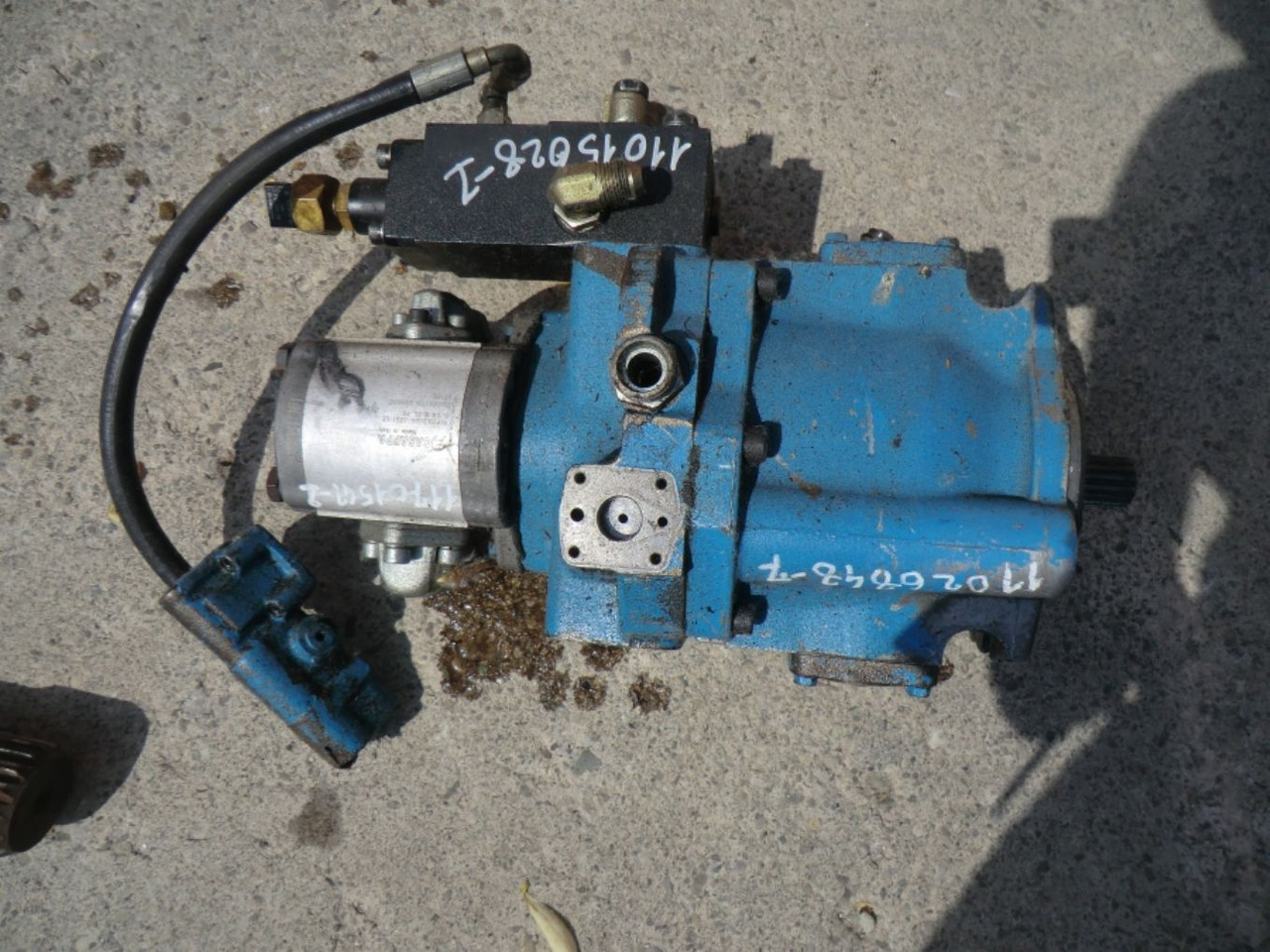 VOLVO L120C ALBERO, SENSORE E POMPA - Trasmissione per Macchina da cantiere: foto 3 VOLVO L120C ALBERO, SENSORE E POMPA - Trasmissione per Macchina da cantiere: foto 3