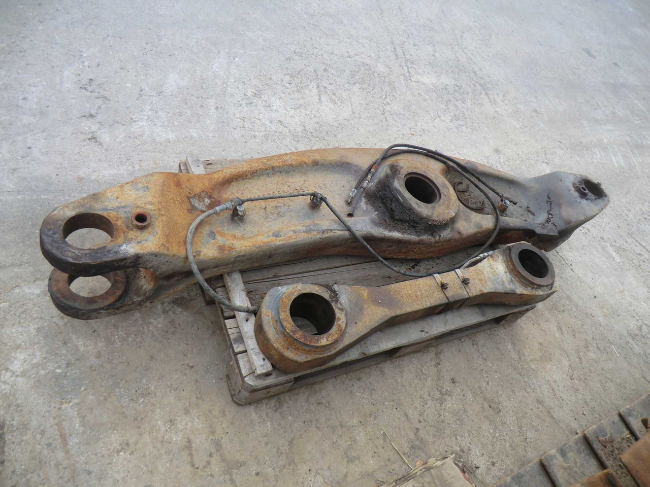 VOLVO L330E BIELLA - Carrozzeria ed esterni per Macchina da cantiere: foto 3 VOLVO L330E BIELLA - Carrozzeria ed esterni per Macchina da cantiere: foto 3