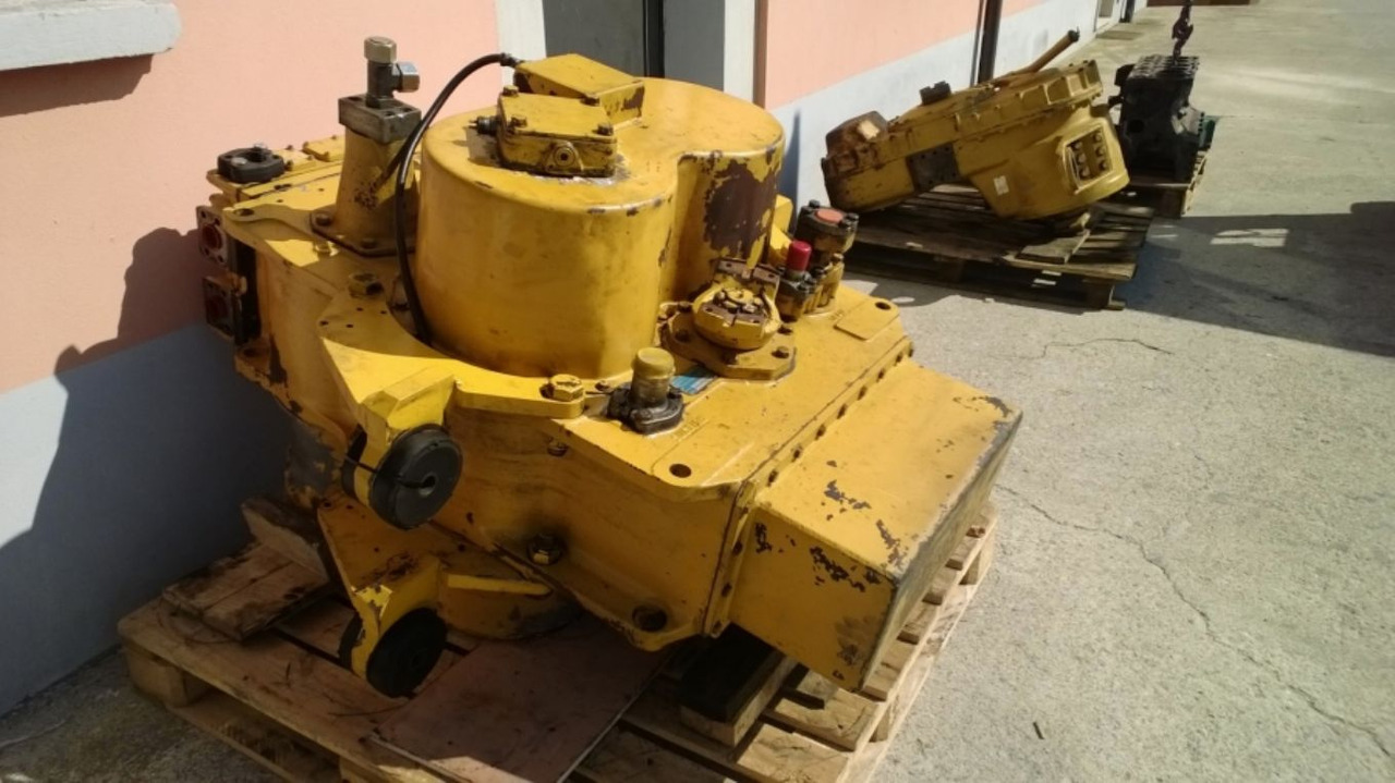VOLVO L330E Trasmissione revisionata. - Cambio per Macchina da cantiere: foto 2 VOLVO L330E Trasmissione revisionata. - Cambio per Macchina da cantiere: foto 2