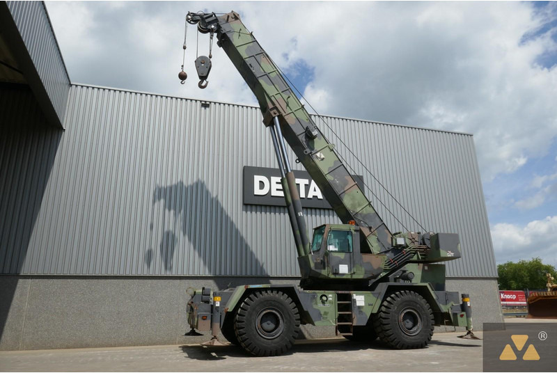 Grove RT875 Ex-army - Gru fuoristrada: foto 4 Grove RT875 Ex-army - Gru fuoristrada: foto 4