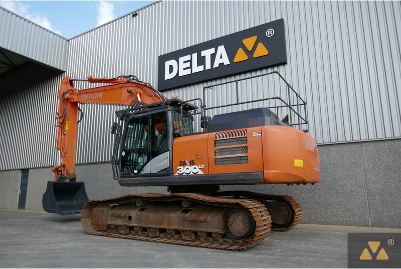 Hitachi ZX300LC-6 - Escavatore cingolato: foto 4 Hitachi ZX300LC-6 - Escavatore cingolato: foto 4